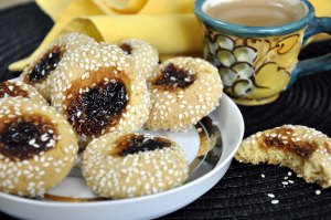 Sesame Coated Jam Drops served 2