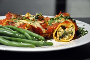 Spinach Ricotta Canneloni served